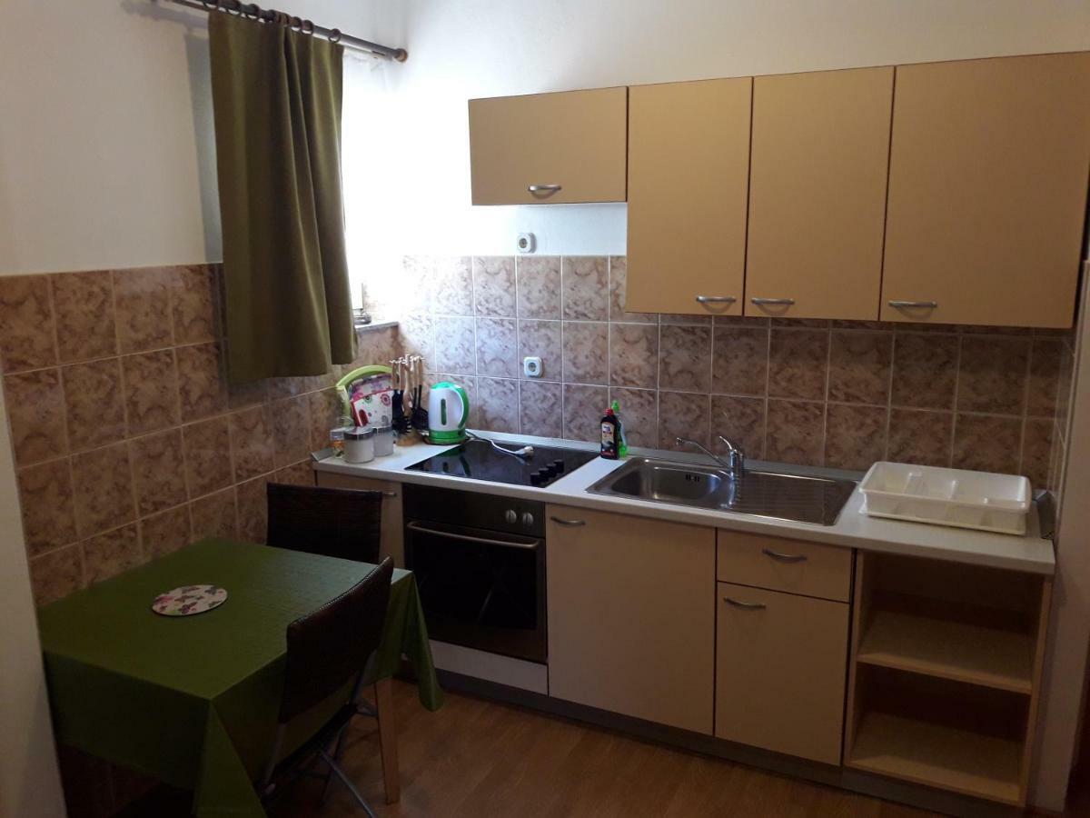 Apartments Lemongarden Duće Eksteriør billede